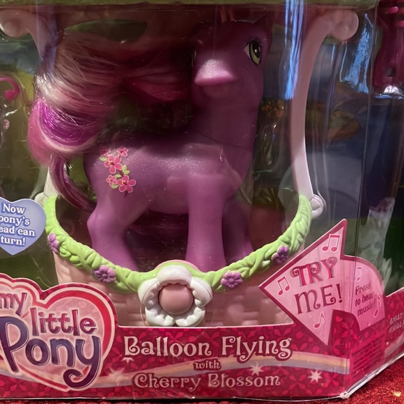 My Little Pony - Crystal Princess. Balloon flying with Cherry Blossom. - Picture 2 of 7